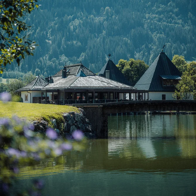 Den Frühling im Schlosshotel Kitzbühel verbringen